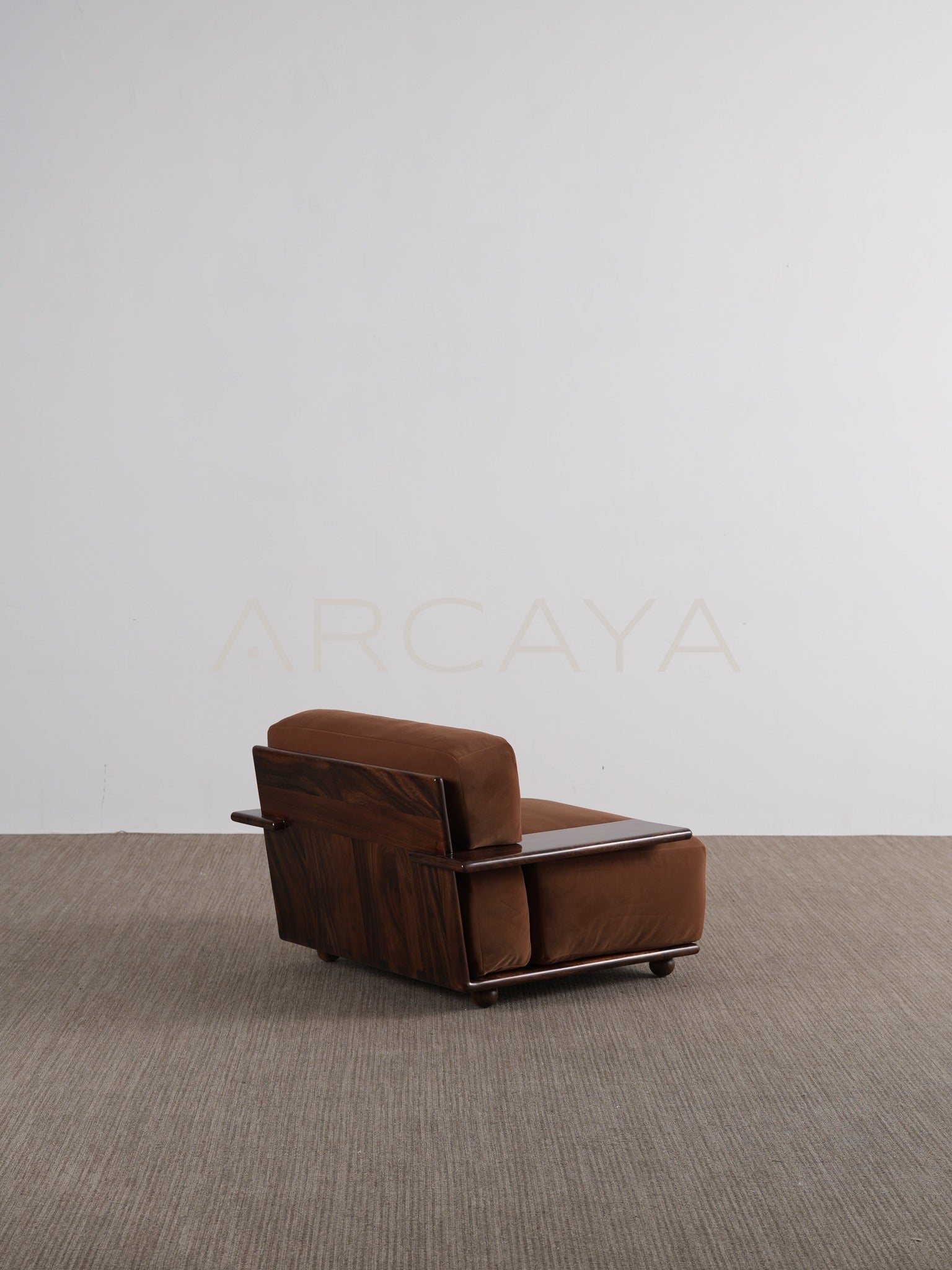 Faye Brook Straight Sofa