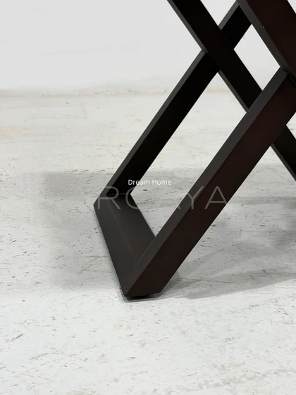 Halo Court Decorative Object — interior view 07