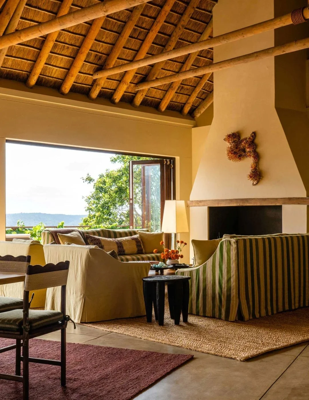 Use earthy color without losing calm