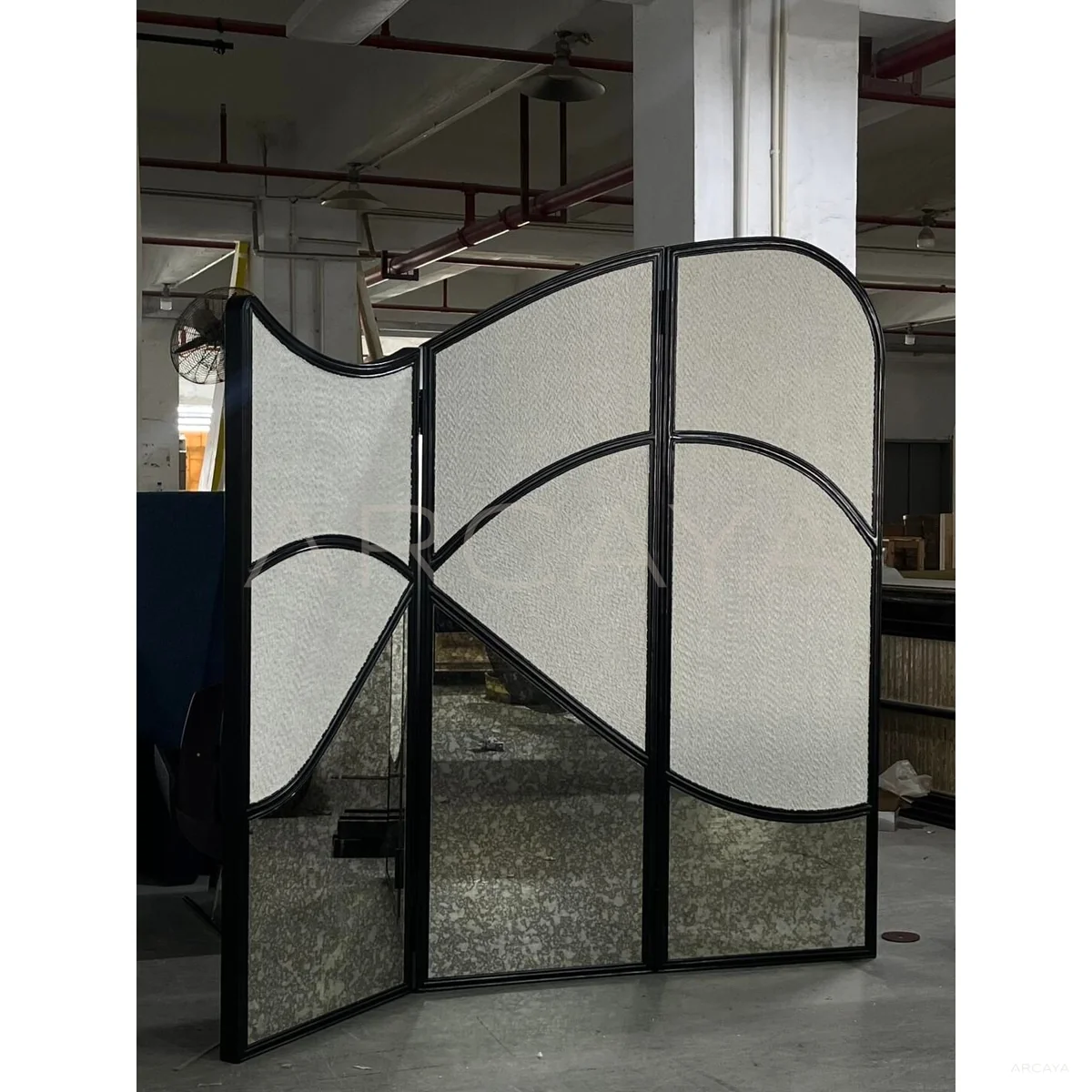 Minimalist Folding Screen