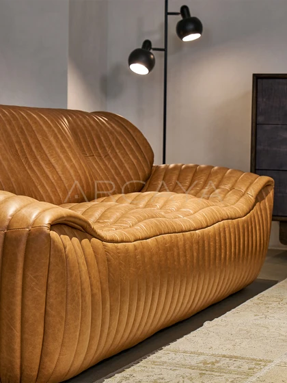 Riva Noir Straight Sofa - front view 13