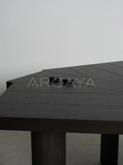 Elara Loft Desk — interior view 10