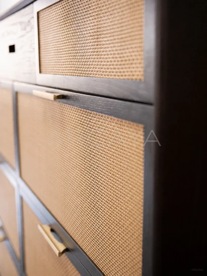 Fiera Noir Cabinet - front view 04