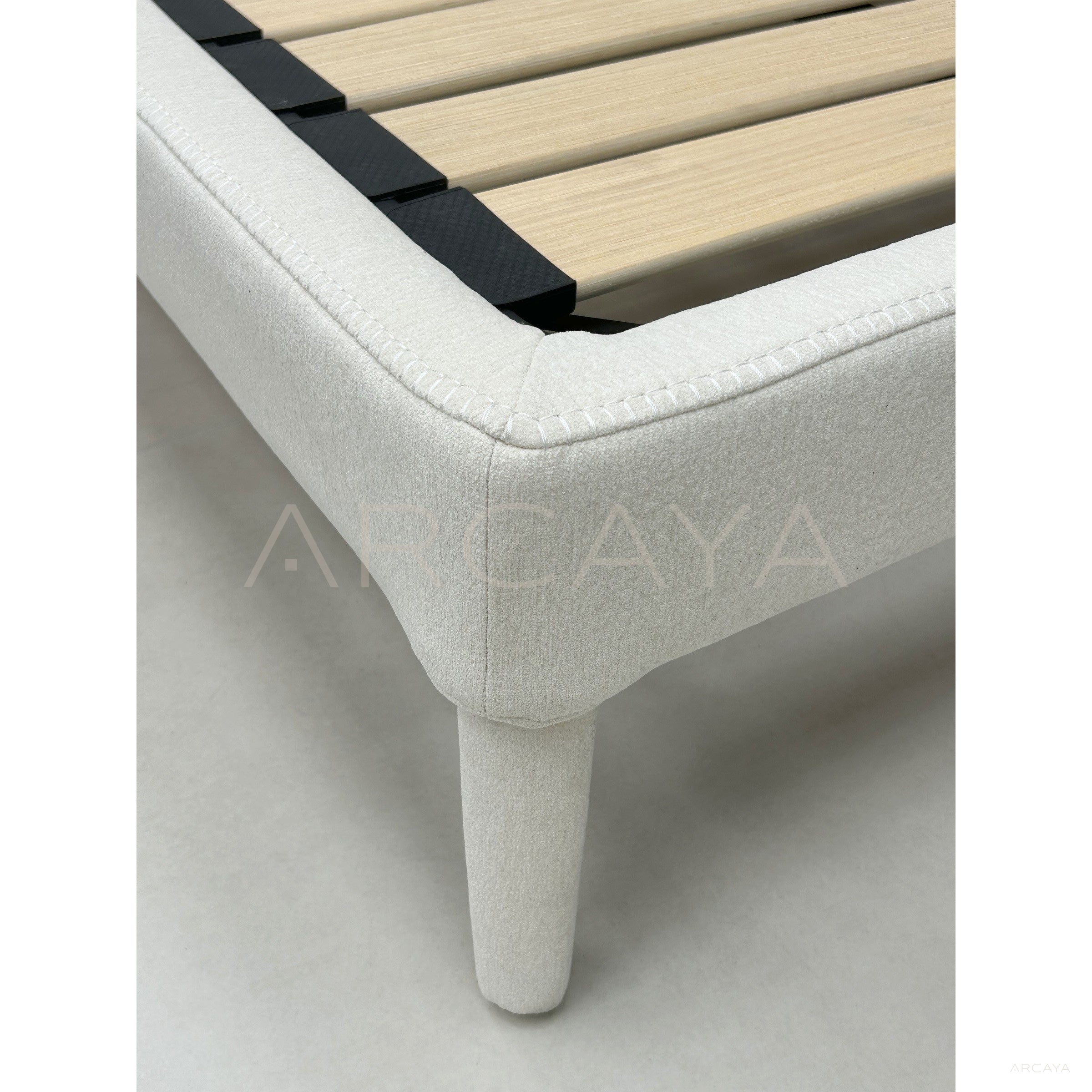 Poly Series Feibo Bed - scene