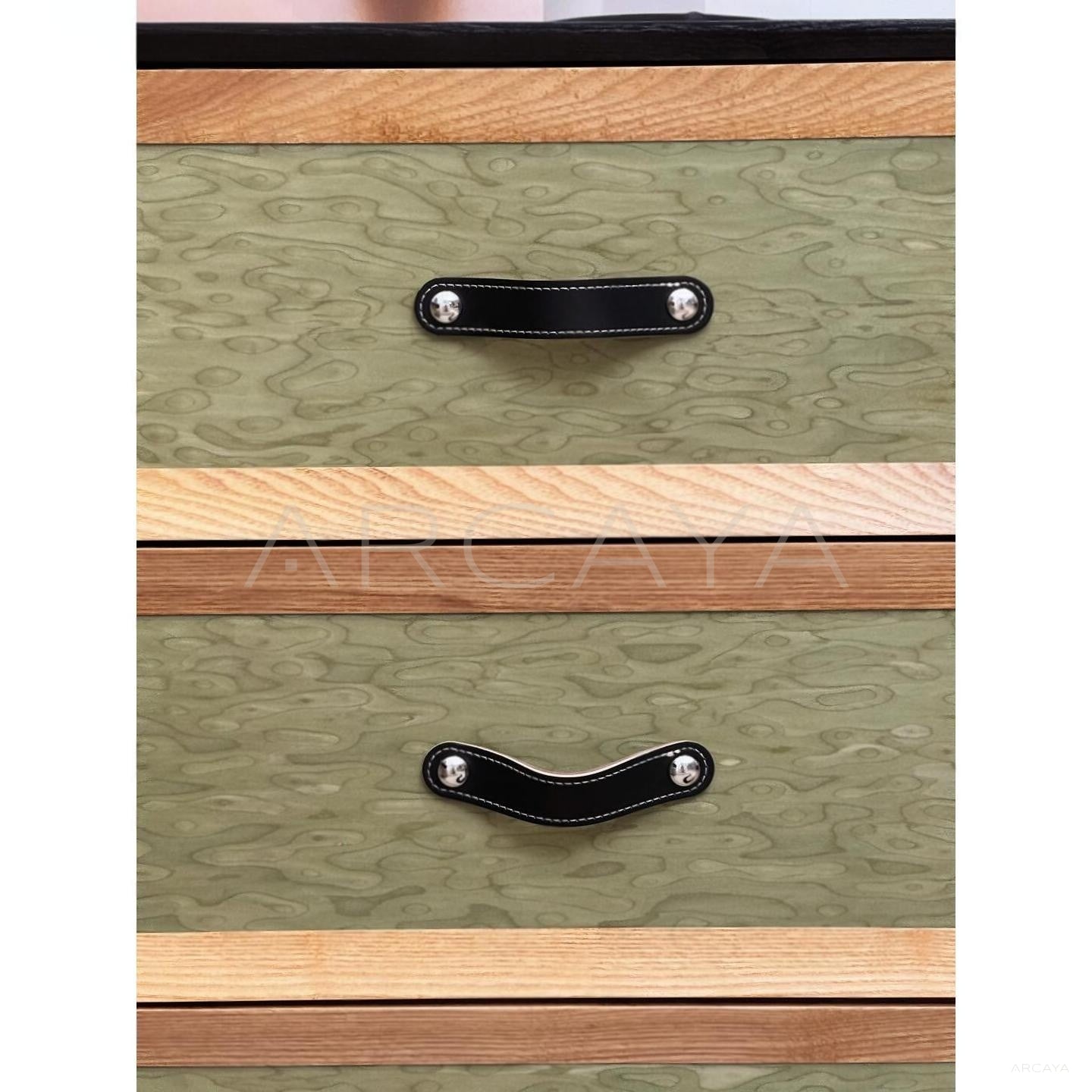 Daiying Retro Extendable Vanity Chest - scene
