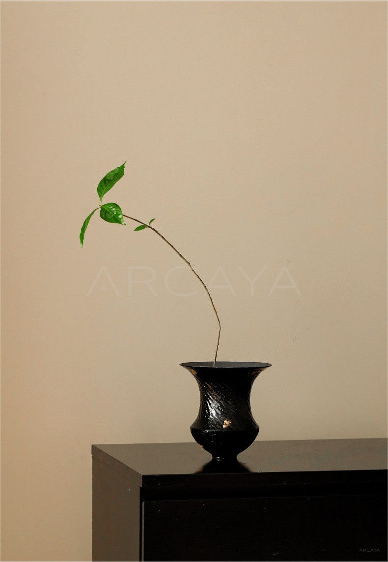 Dadan Vintage Jingdezhen Art Vase - scene
