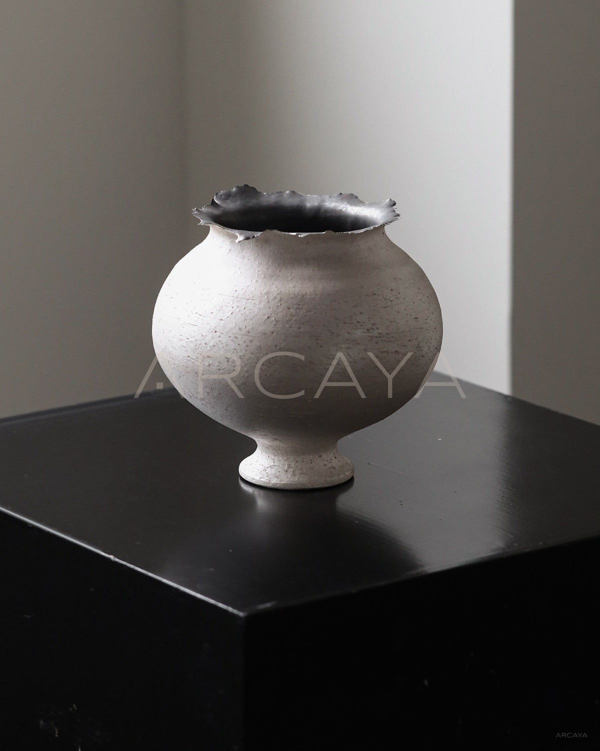 Dadan Silver Glaze Hand Thrown Vase - scene