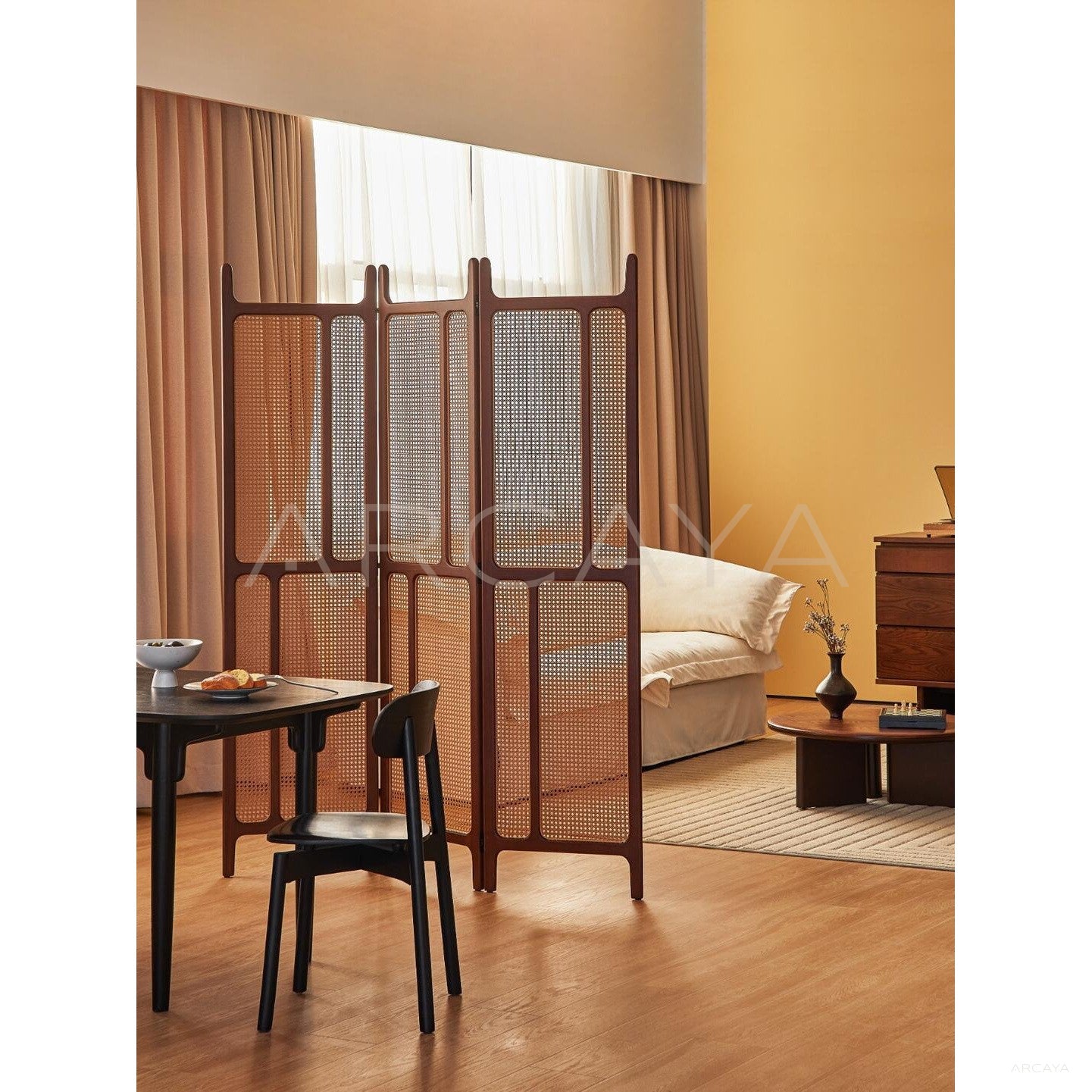Bamboo Charm Folding Screen - scene
