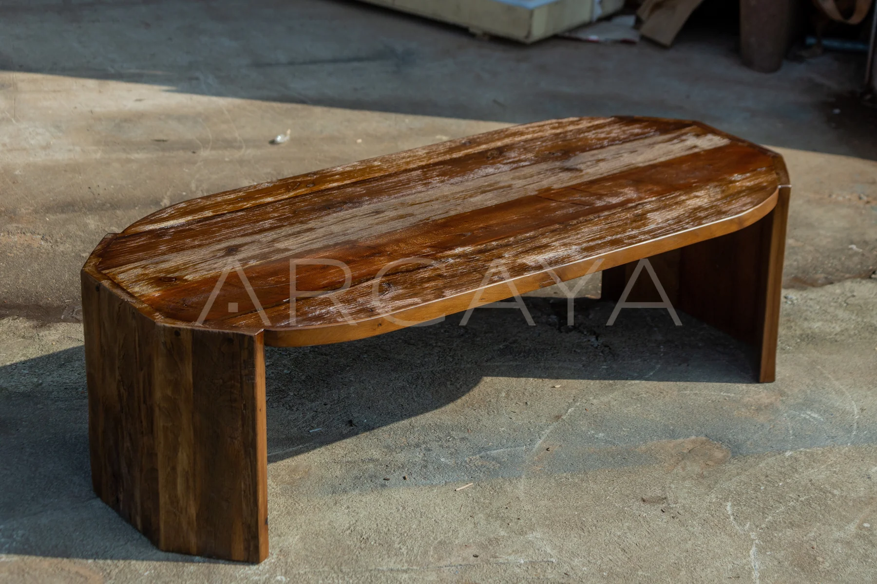 Willow Bay Coffee Table — interior view 04