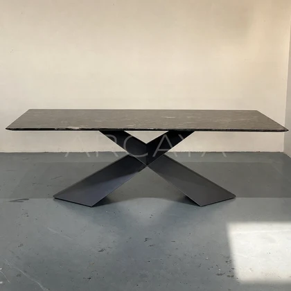 Glen Loft Dining Table - product view 01