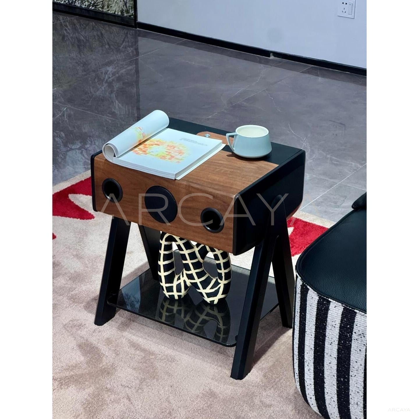 Jeaek Gramophone Side Table - scene