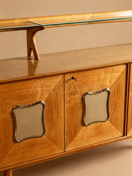 Fiera Linen Cabinet - front view 04