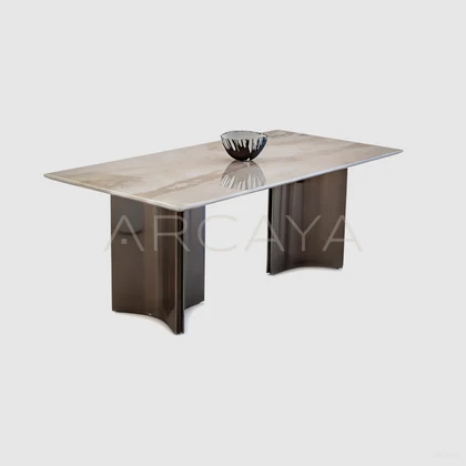 Nova Field Dining Table - front view 04