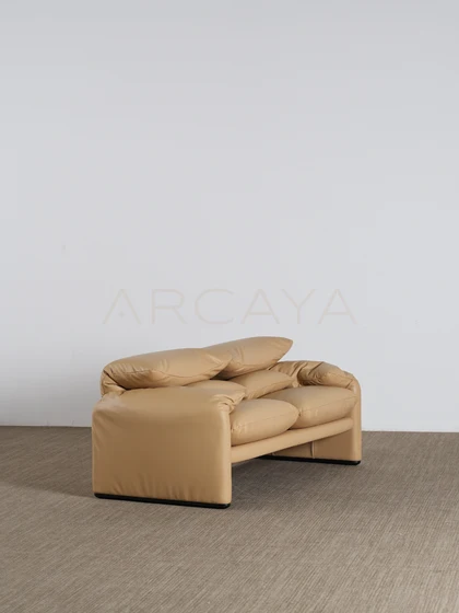 Faye Arc Straight Sofa - front view 17
