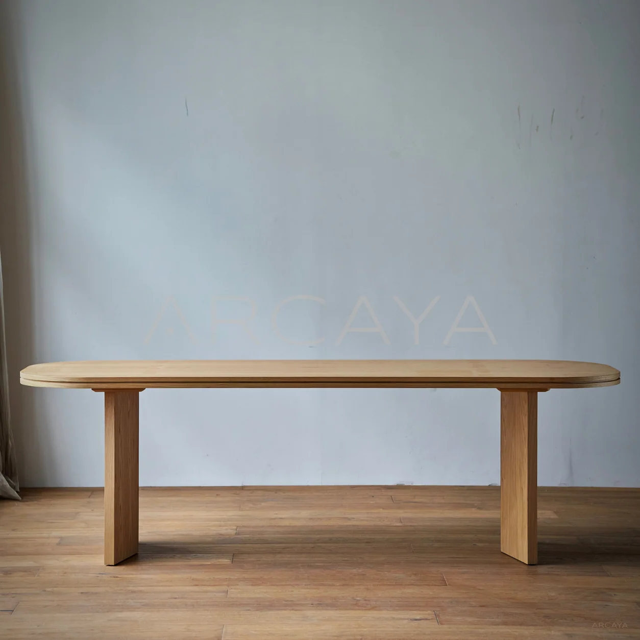 Harbor Crest Dining Table - product view 01