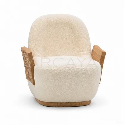 Haven Lake Lounge Chair - front view 01