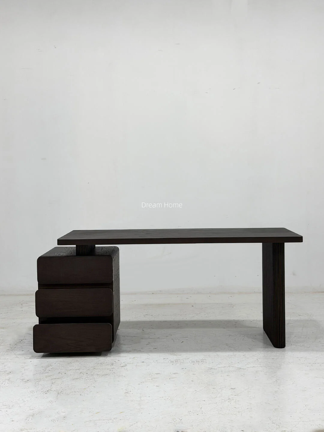 One silhouette. Your dimensions, comfort and finish.