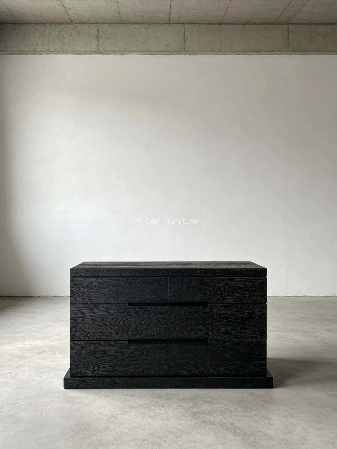 One silhouette. Your dimensions, comfort and finish.