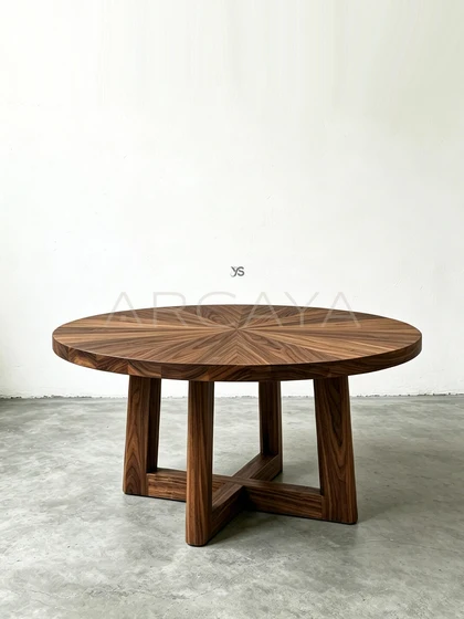 Maple Court Decorative Object — interior view 05