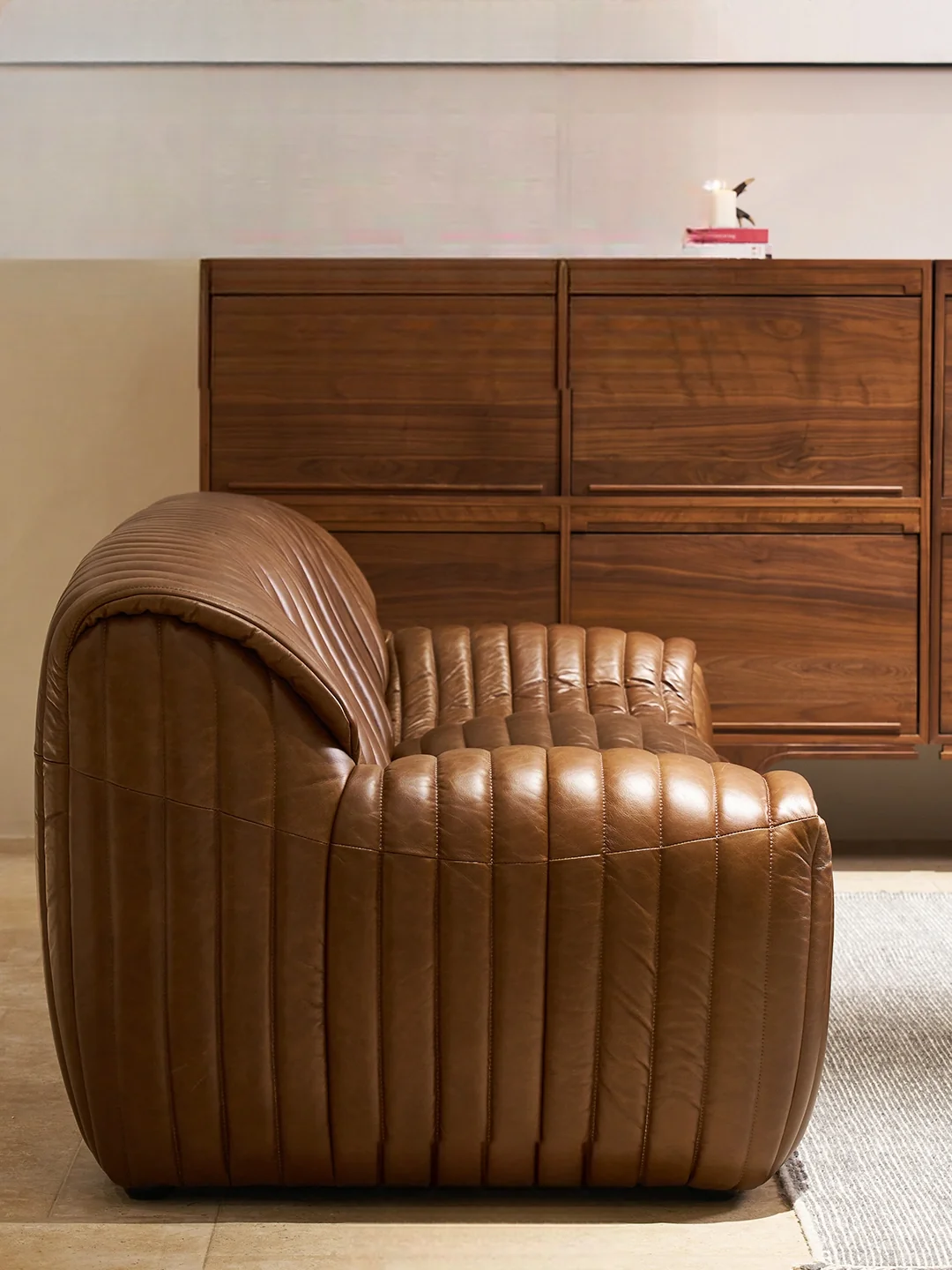 A00013 Sofa in a finished interior.