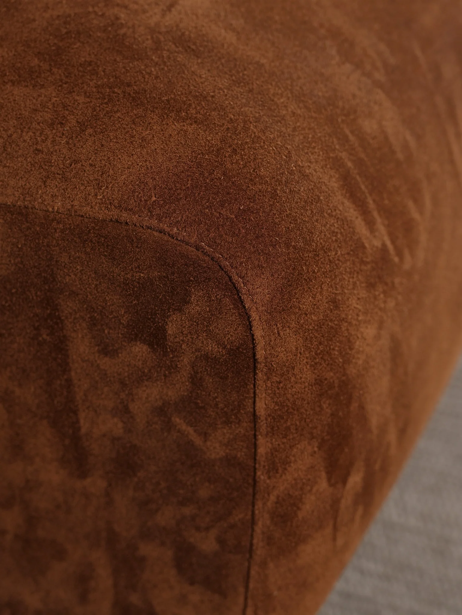 One silhouette. Your dimensions, comfort and finish.