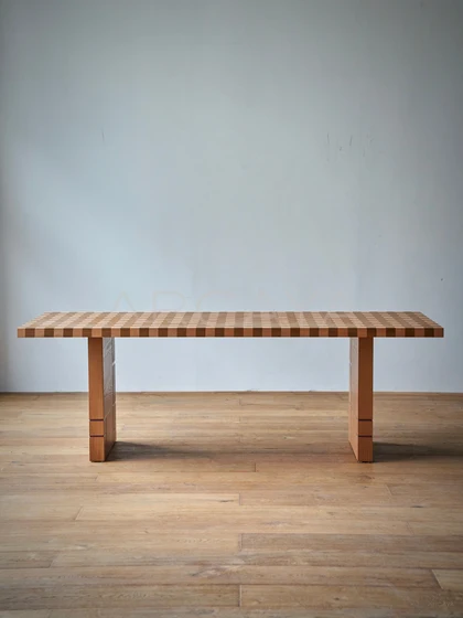 Fawn Crest Dining Table — interior view 04