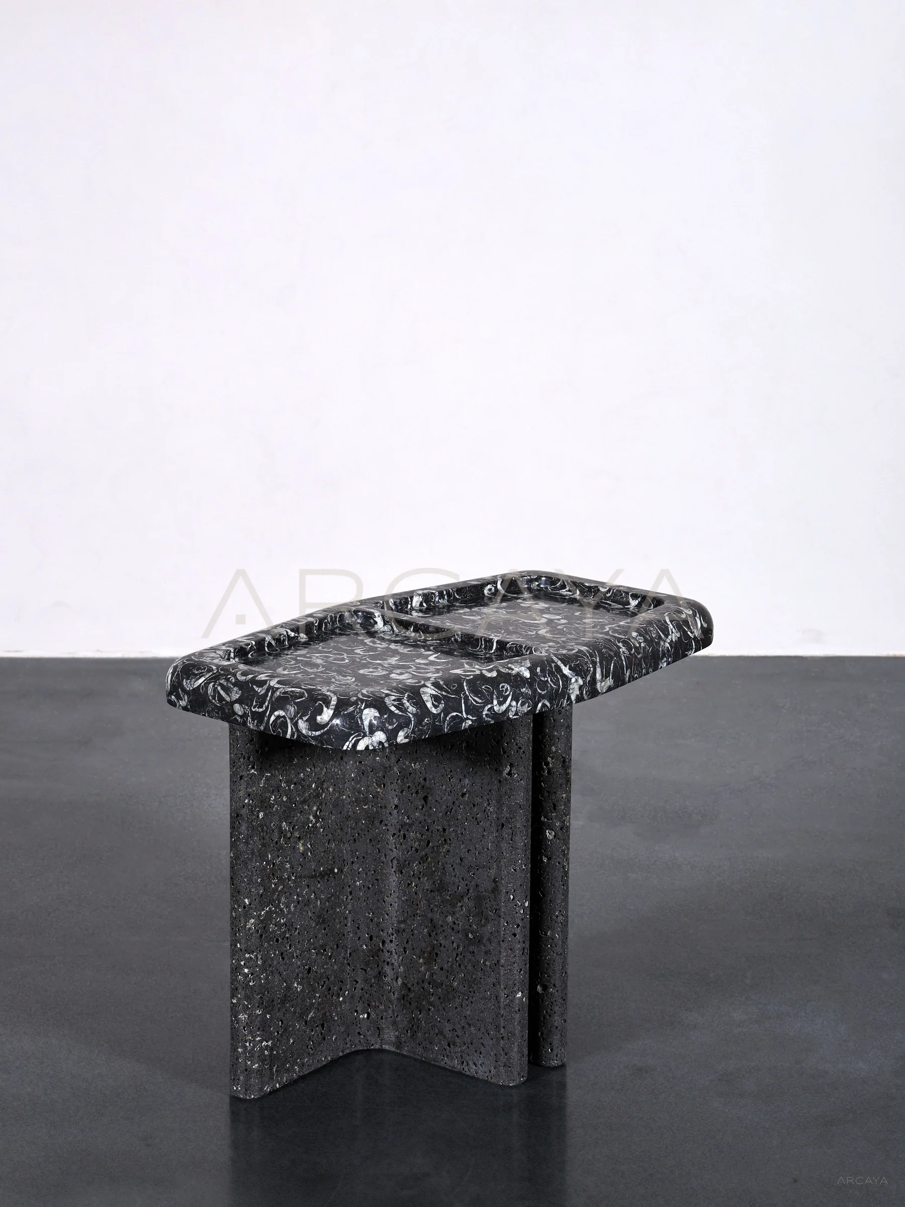 Luna Field Side Table — interior view 07