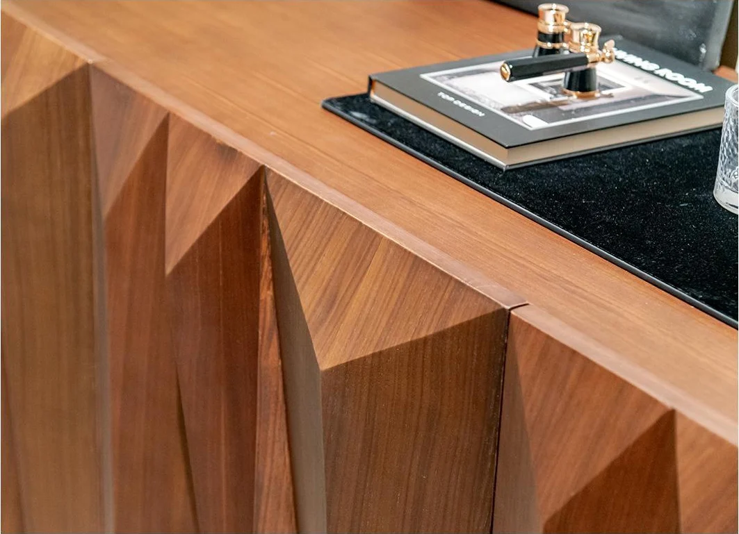 One silhouette. Your dimensions, comfort and finish.