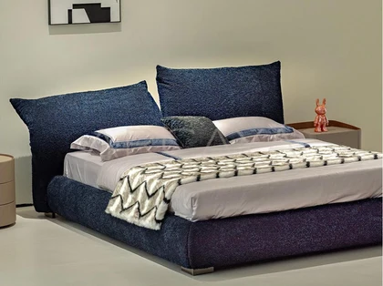 Liora Cloud Bed - front view 02