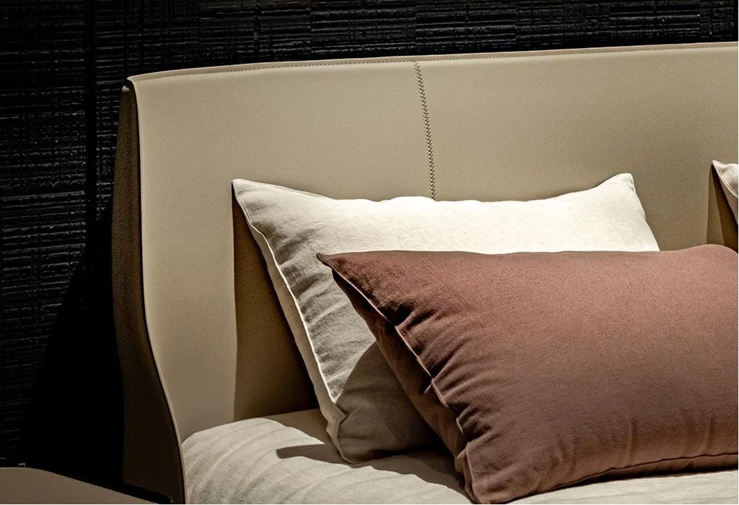One silhouette. Your dimensions, comfort and finish.