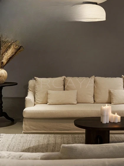 Riva Park Straight Sofa - front view 02