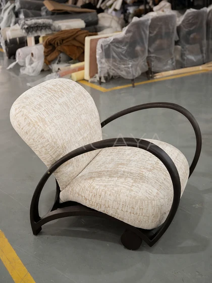 Haven Noir Lounge Chair - front view 04