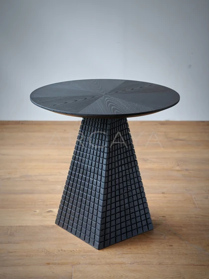 Maple Crest Side Table — interior view 04