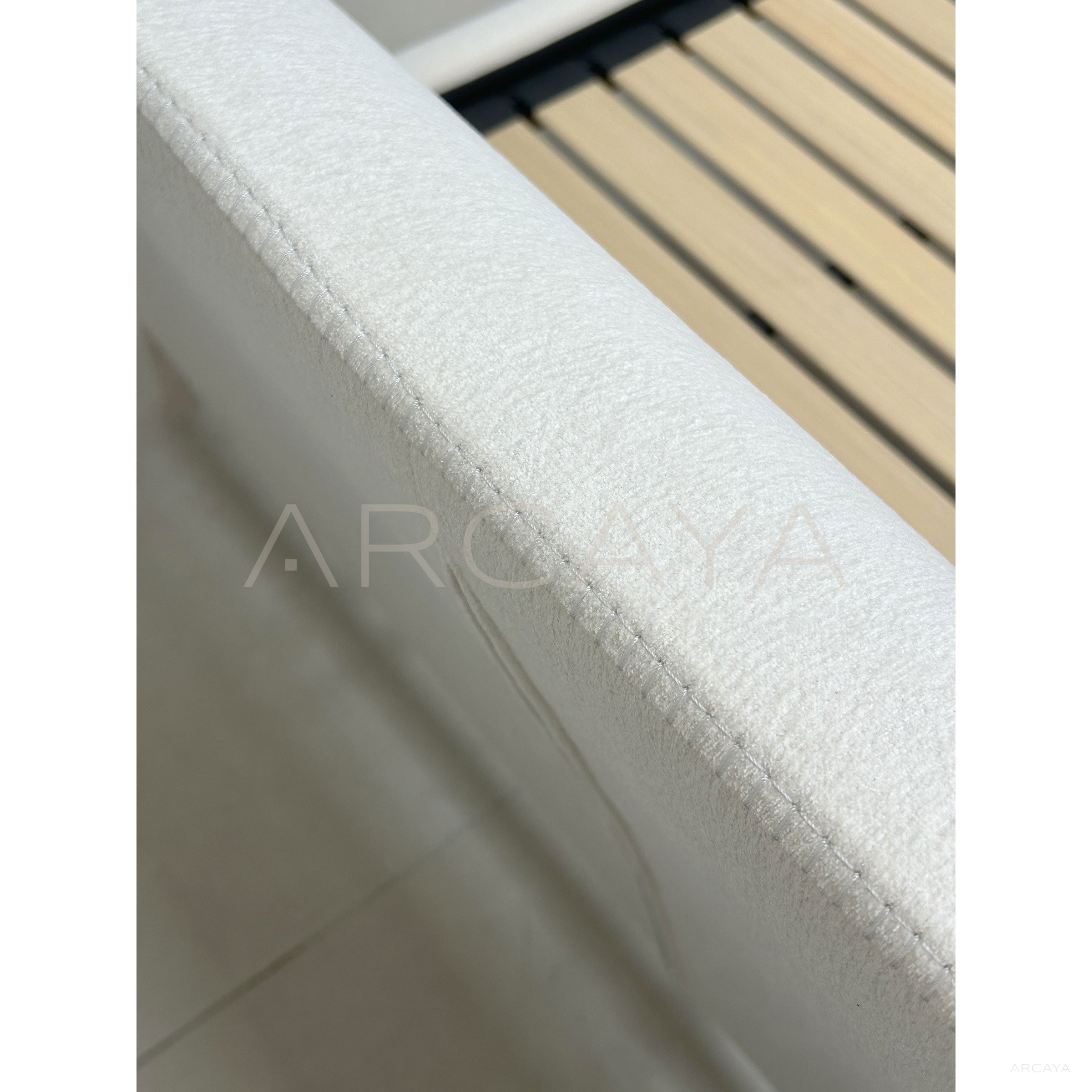 Poly Series Feibo Bed - scene