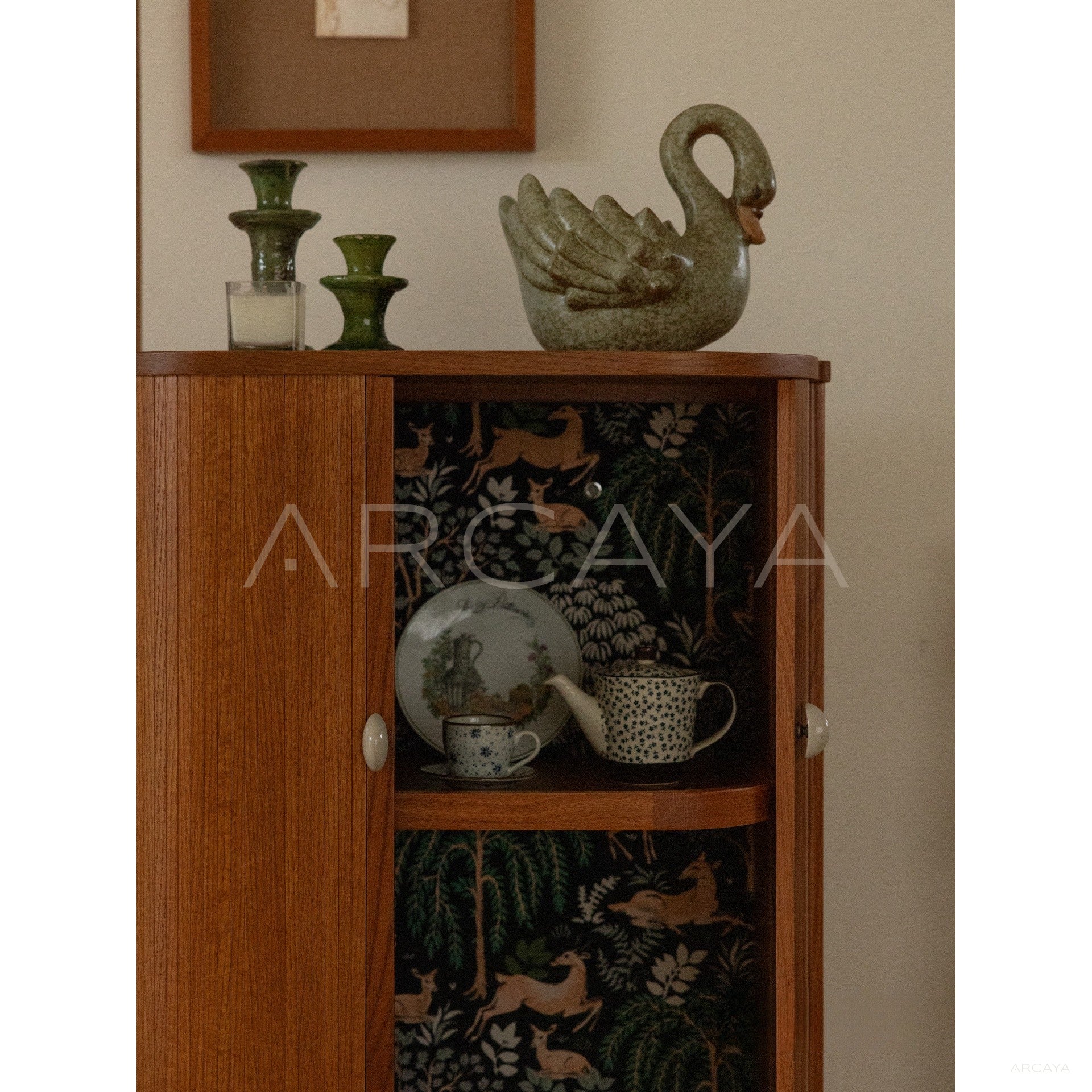 Heart Fluttering Cabinet - scene
