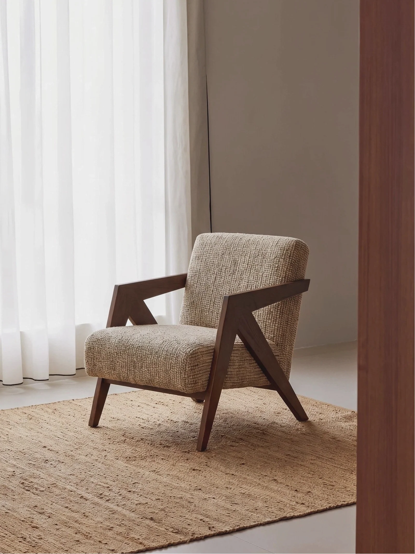 One silhouette. Your dimensions, comfort and finish.