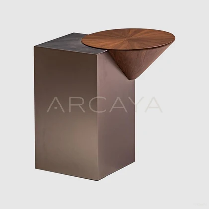 Maren Meadow Coffee Table - front view 03