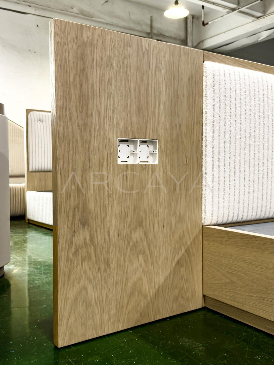 Solid Wood Floating Headboard Bed - detail