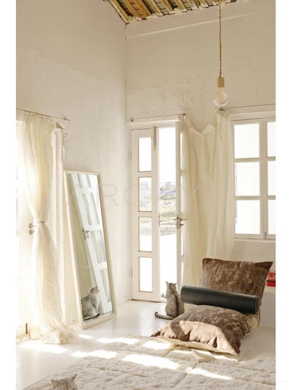 Willow Form Decorative Object — interior view 07