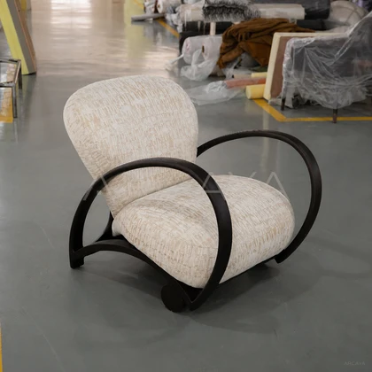 Haven Noir Lounge Chair - front view 03