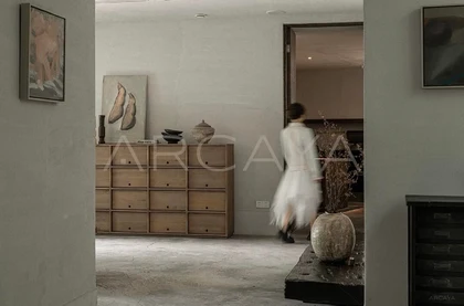 Luna Grove Cabinet — interior view 09