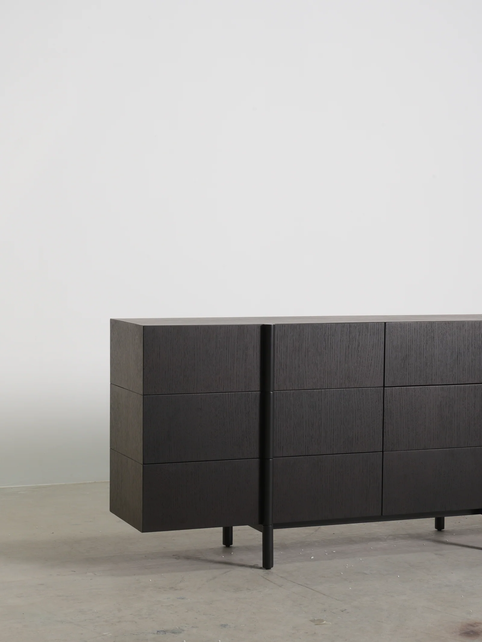 One silhouette. Your dimensions, comfort and finish.