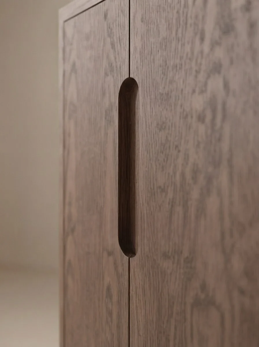 One silhouette. Your dimensions, comfort and finish.