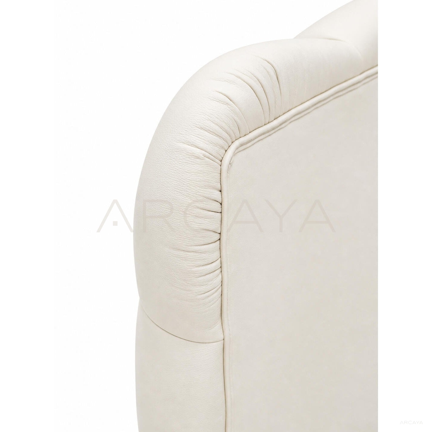 Cat Scratch Resistant Leather Bubble Bed - scene
