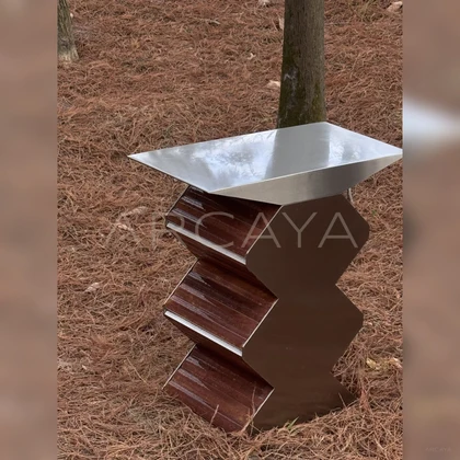 Faye Form Side Table - front view 04