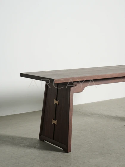 Kestrel Wood Decorative Object — interior view 06