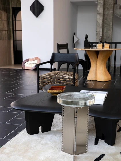 Vale Crest Coffee Table — interior view 06