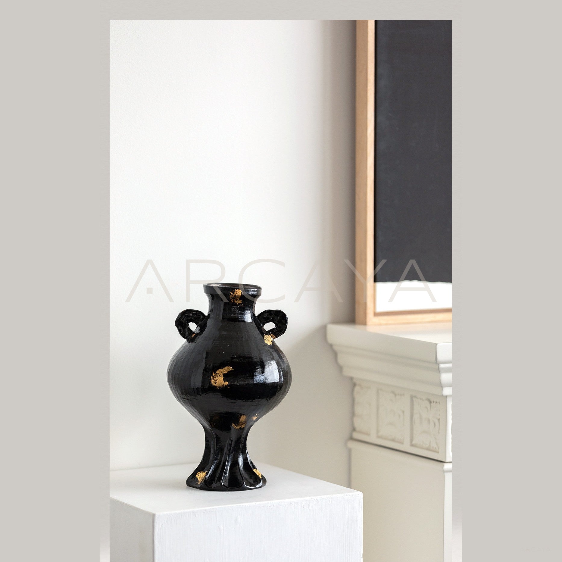 Black Gold Double Ear Vase