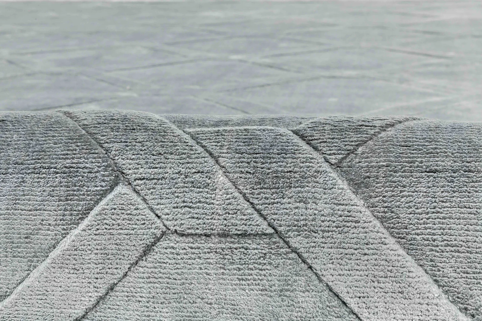 One silhouette. Your dimensions, comfort and finish.