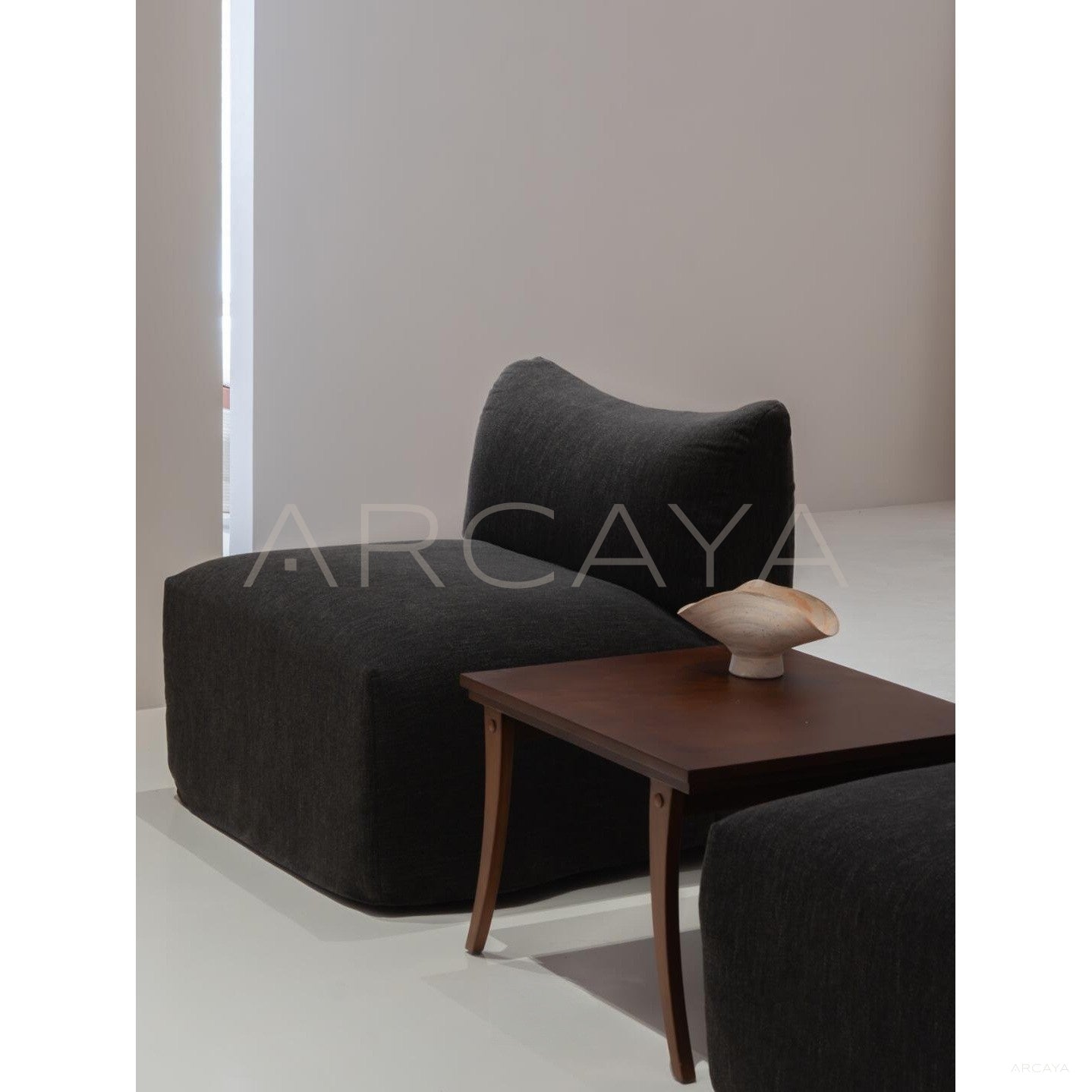 Quzhi Branch Side Table - scene